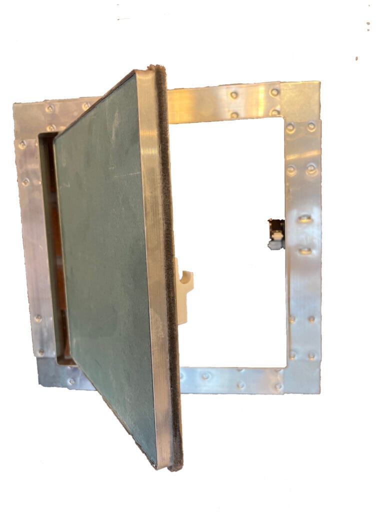 Trappe visite baignoire